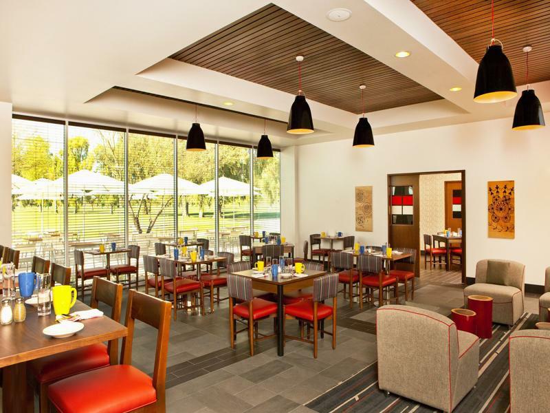 Four Points By Sheraton At Phoenix Mesa Gateway Airport Bagian luar foto